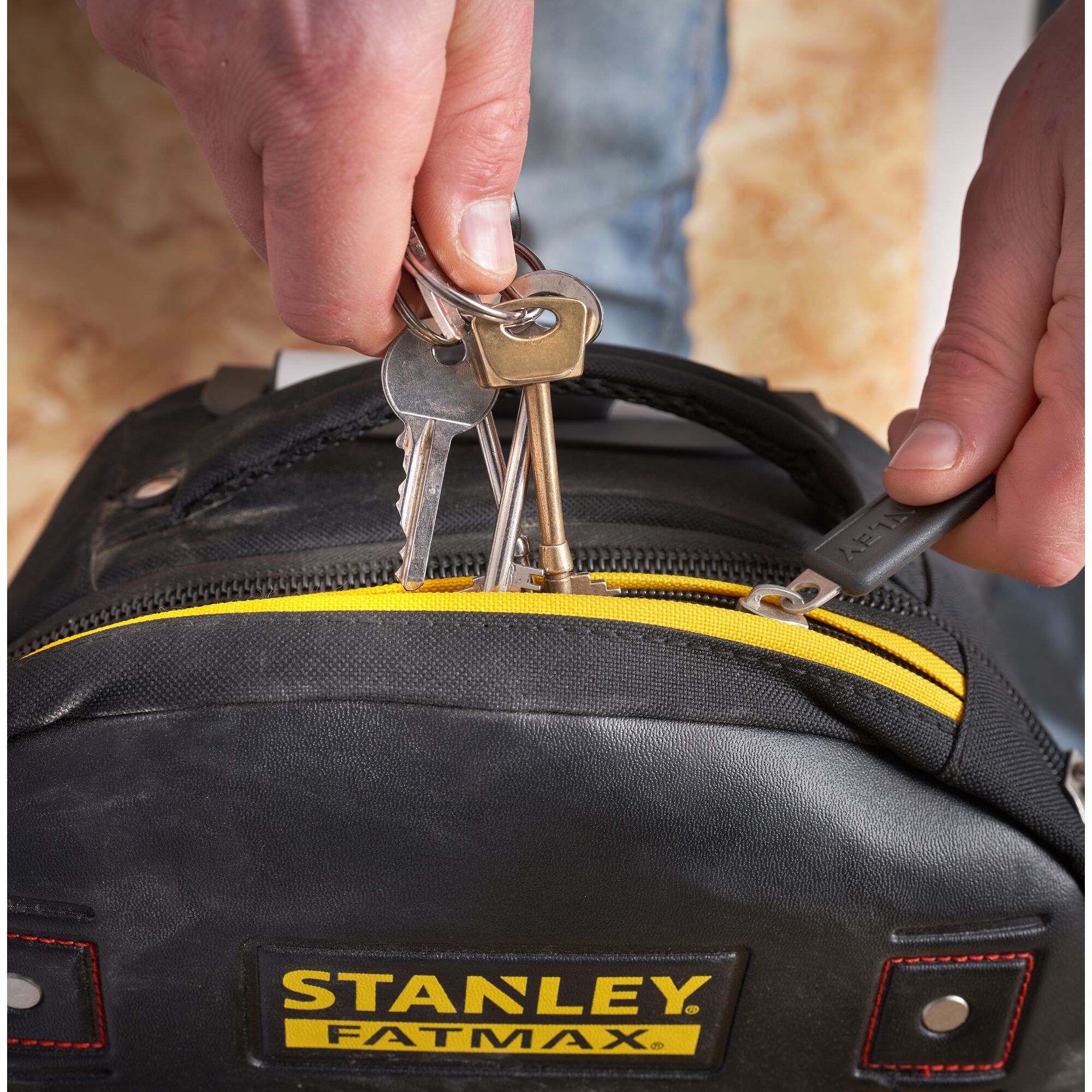 STANLEY 1-79-215 tool backpack with wheels fatmax - STANLEY...