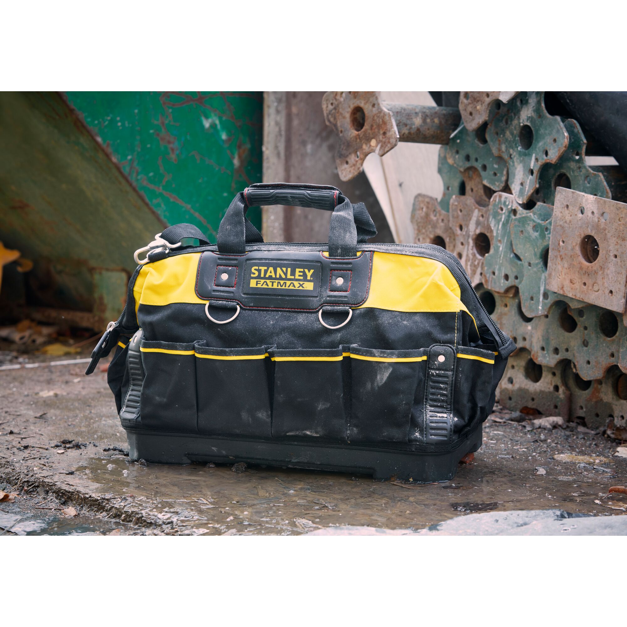 SCAFULLKING RUDEBONES SHOULDER HOPPER 限定 STANLEY® FATMAX® 18 in. Tool Bag | STANLEY
