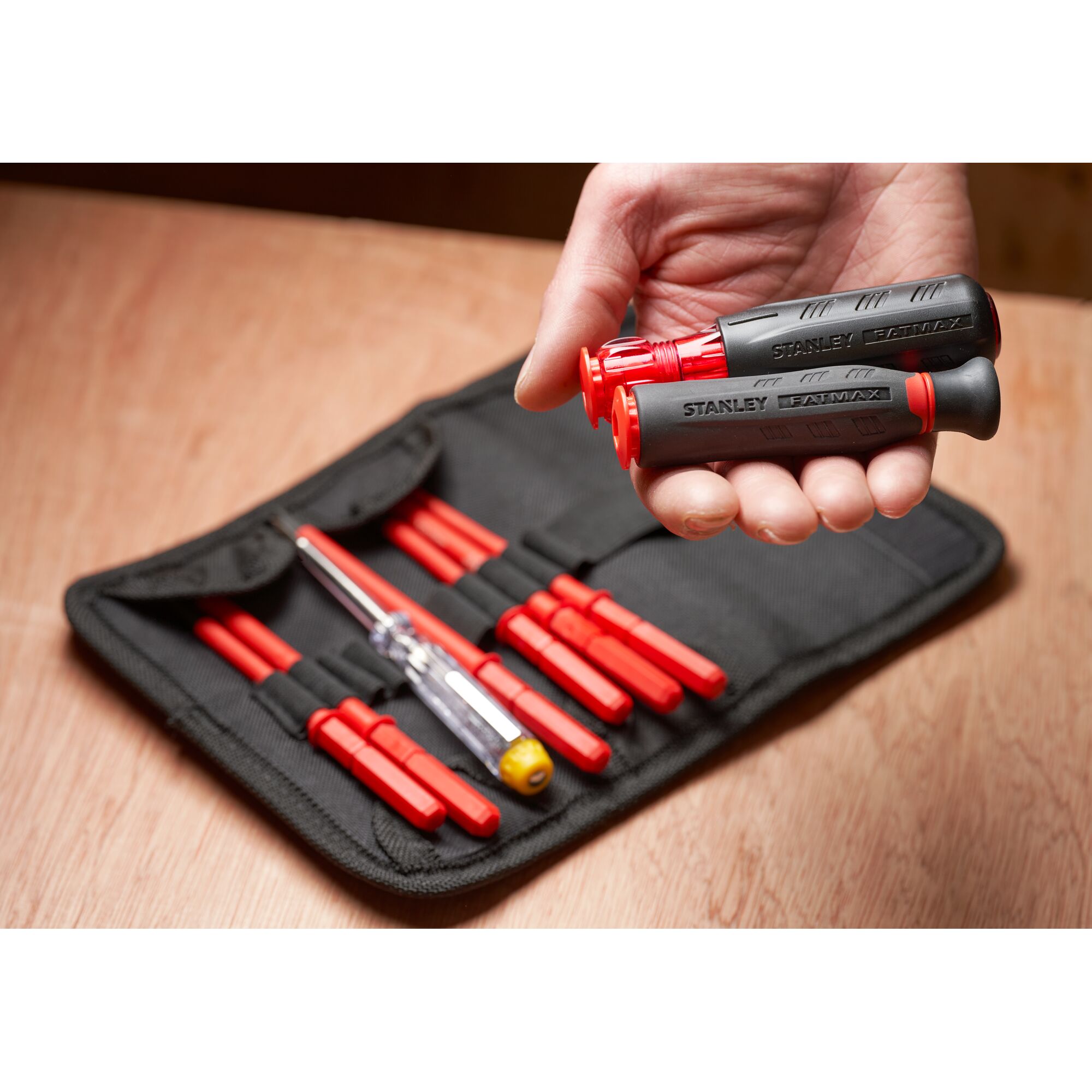 VDE Multi-Bit Screwdriver Set In Pouch (10 pc.) | STANLEY