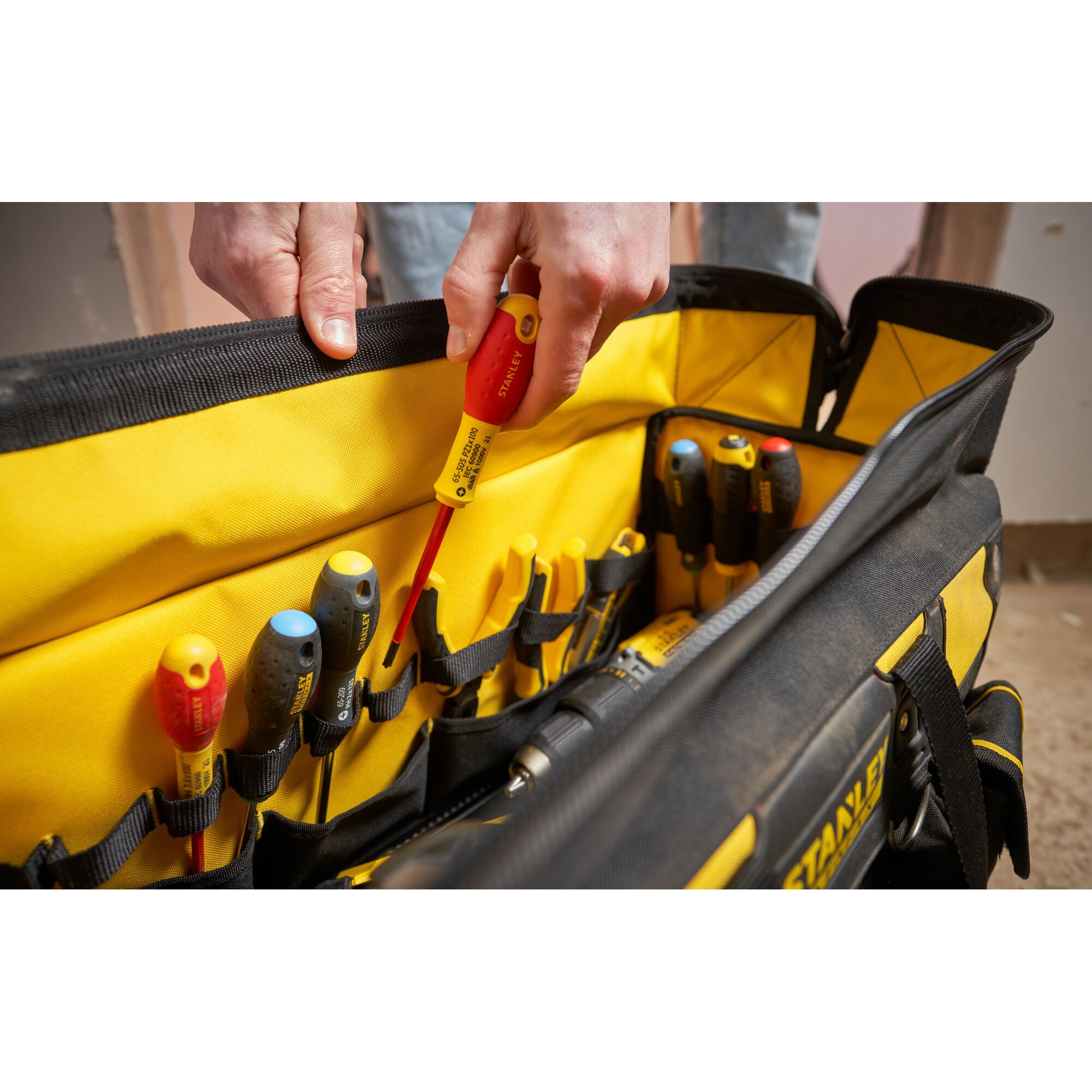 SORTMASTER® 20 in. Open Mouth Rigid Tool Bag | STANLEY