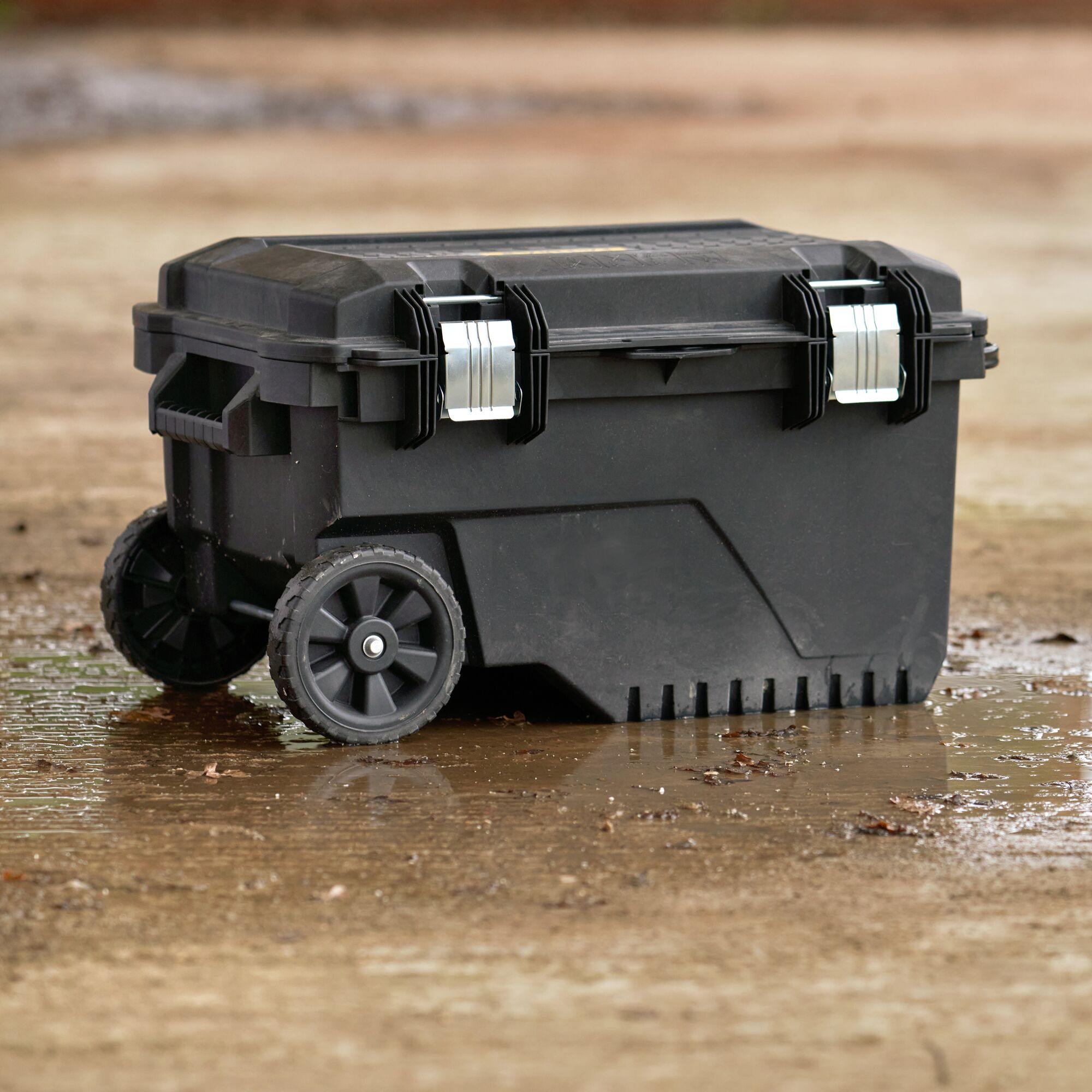 90L Tool Chest | STANLEY