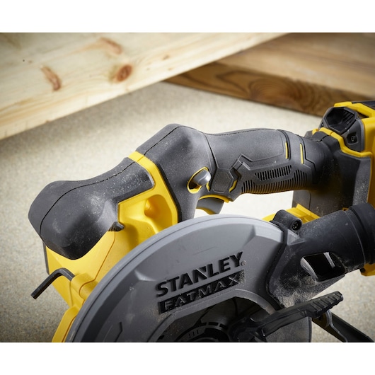 STANLEY SFMCS500M2K circular saw close-up with black and yellow handle and visible blade guard.