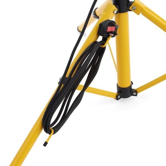 STANLEY SXLS31540E cable and plug detail on yellow tripod, close-up angle, photography product.