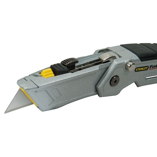STANLEY XTHT0-10502 utility knife close-up with silver blade and black-yellow handle on white background.